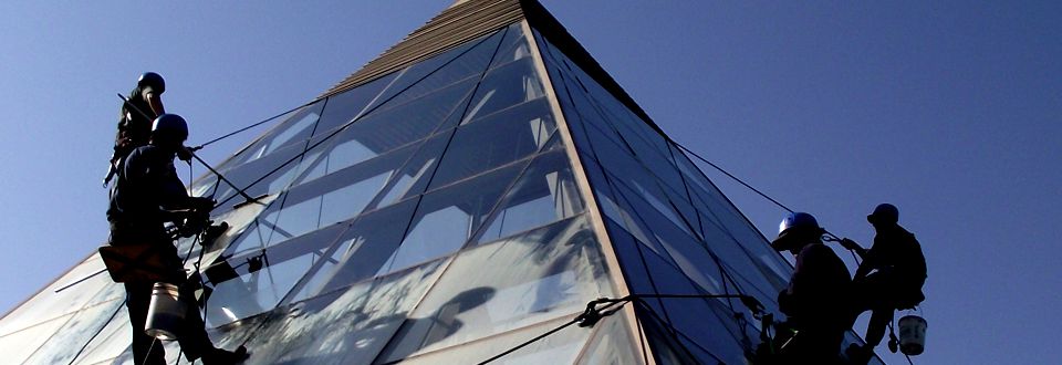 jetcleaners - empresa especialista en limpieza de alturas asi como limpieza de cristales